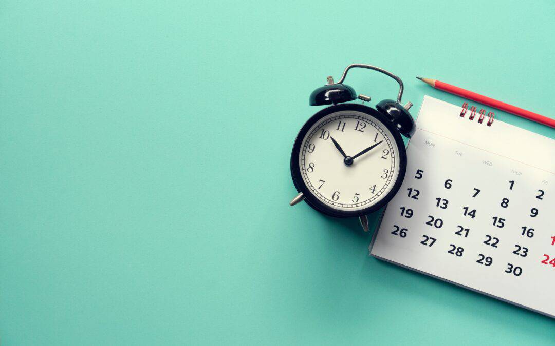 clock and calendar representing timeframes for withdrawal